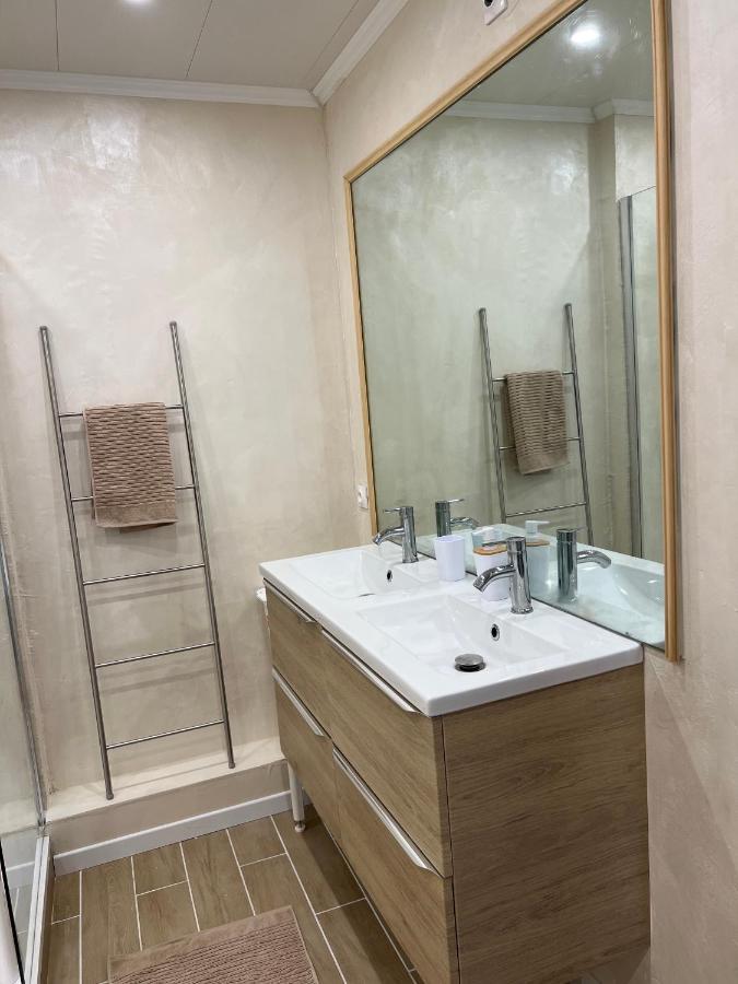Apartment Jacuzzi D'europe, 40e Etage Puteaux